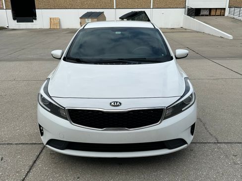 Used 2017 Kia Forte LX image 13