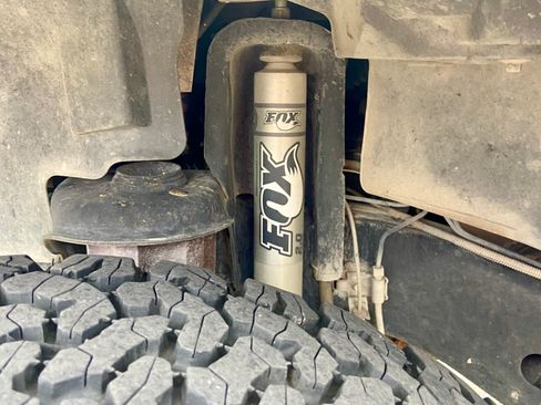 Used 2017 Jeep Wrangler Unlimited Rubicon w/ Connectivity Group image 12