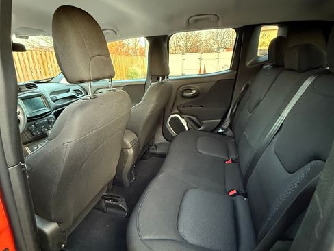 Used 2018 Jeep Renegade Sport w/ Power & Air Group image 17