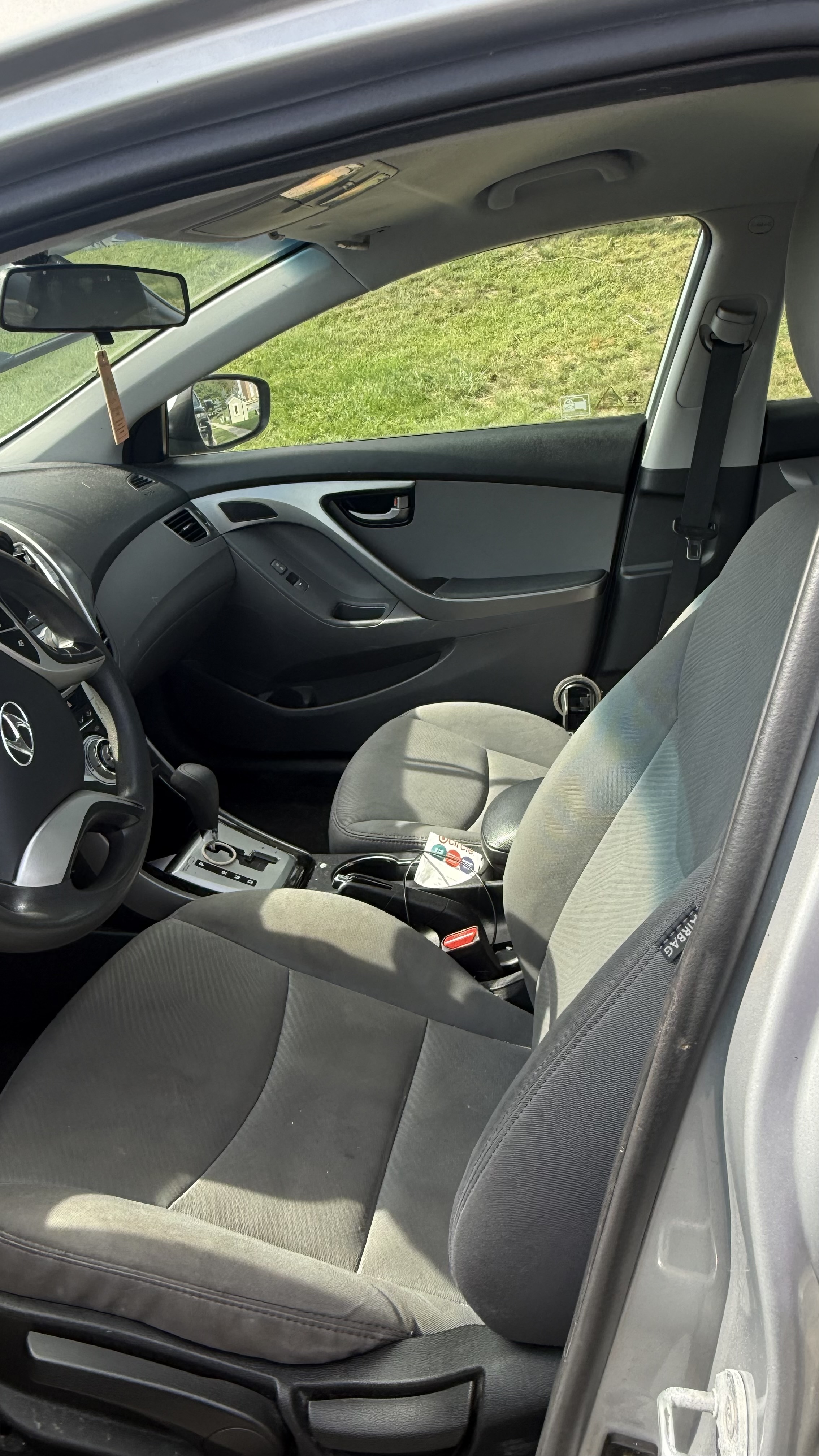 Used 2011 Hyundai Elantra GLS FWD image 2