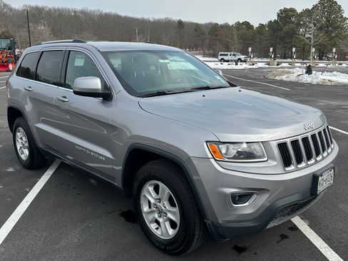 Used 2014 Jeep Grand Cherokee Laredo w/ Quick Order Package 23E image 1