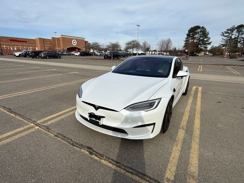 Used 2022 Tesla Model S Standard Range image 1
