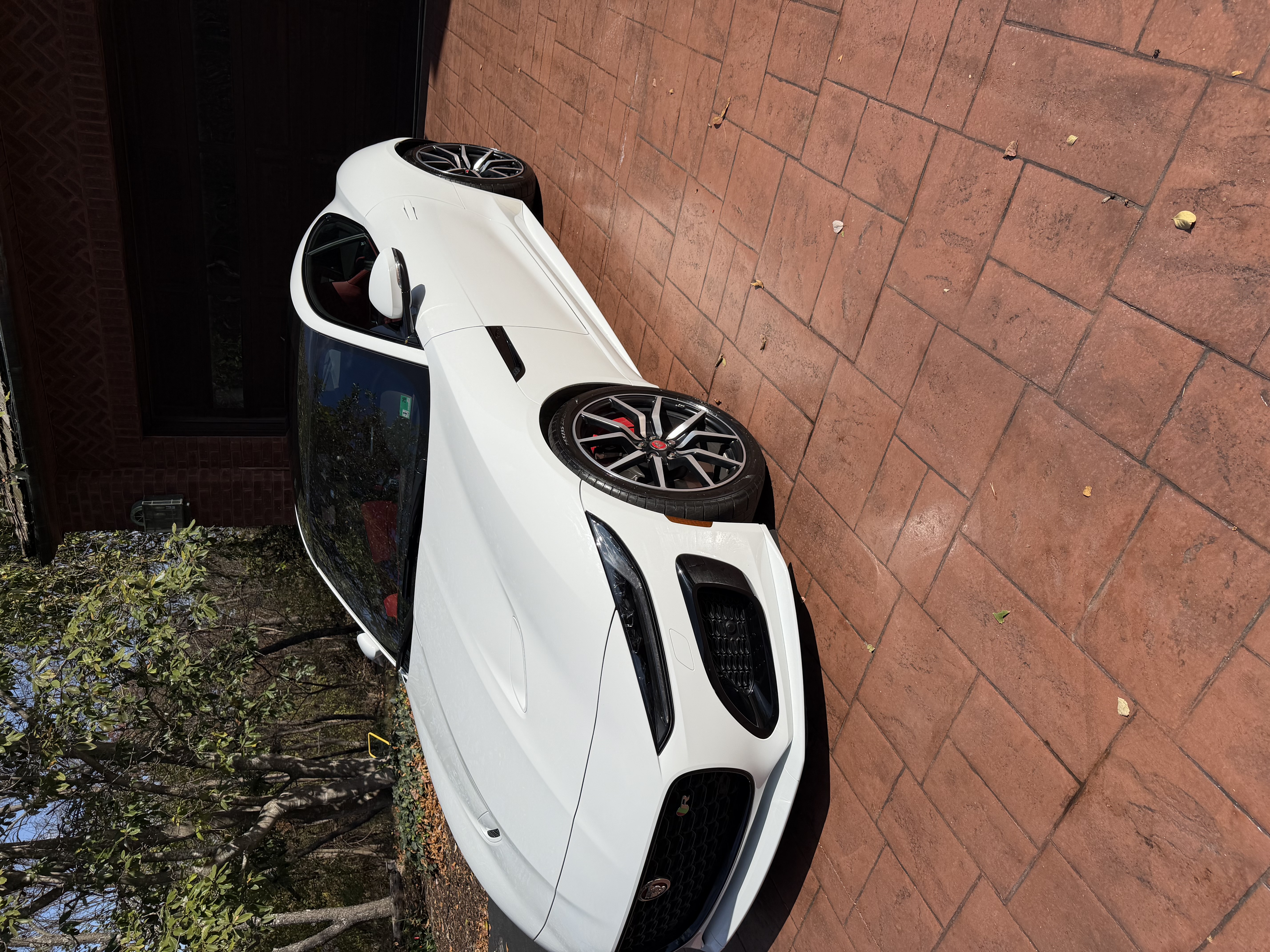 Used 2023 Jaguar F-TYPE R AWD/4WD image 6