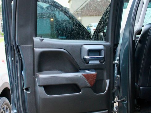 Used 2017 GMC Sierra 1500 SLE w/ SLE Value Package image 15