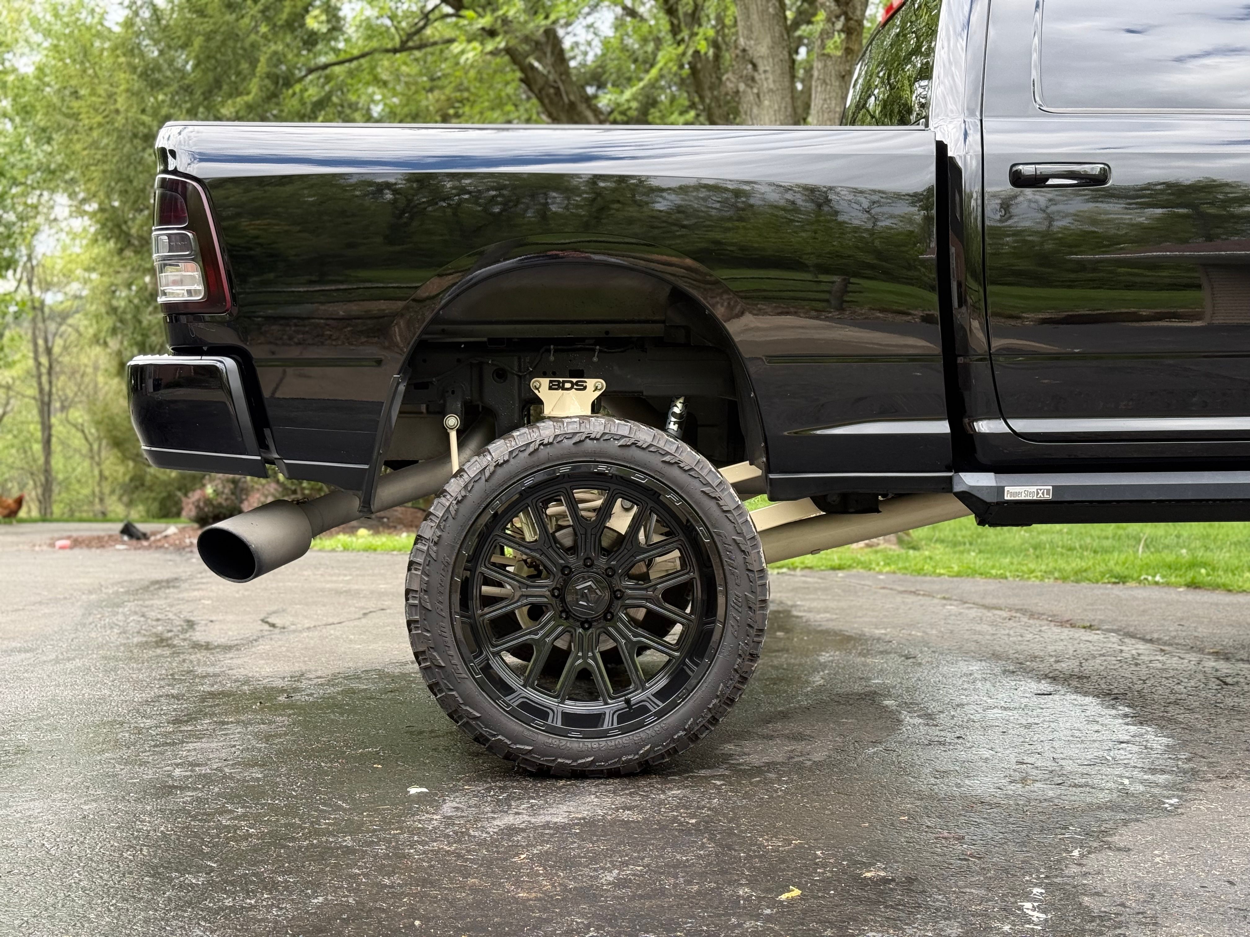 Used 2021 RAM 2500 Big Horn w/ Night Edition AWD/4WD image 5