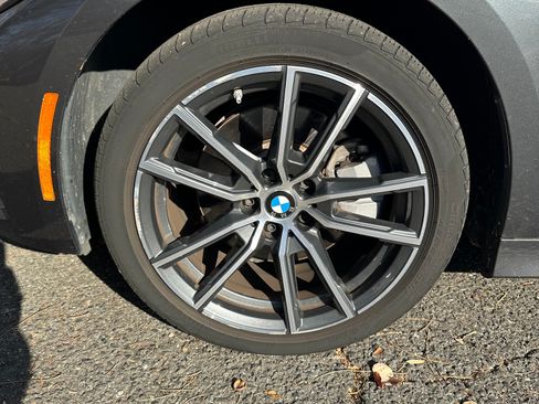 Used 2019 BMW 330i xDrive Sedan w/ Premium Package image 23