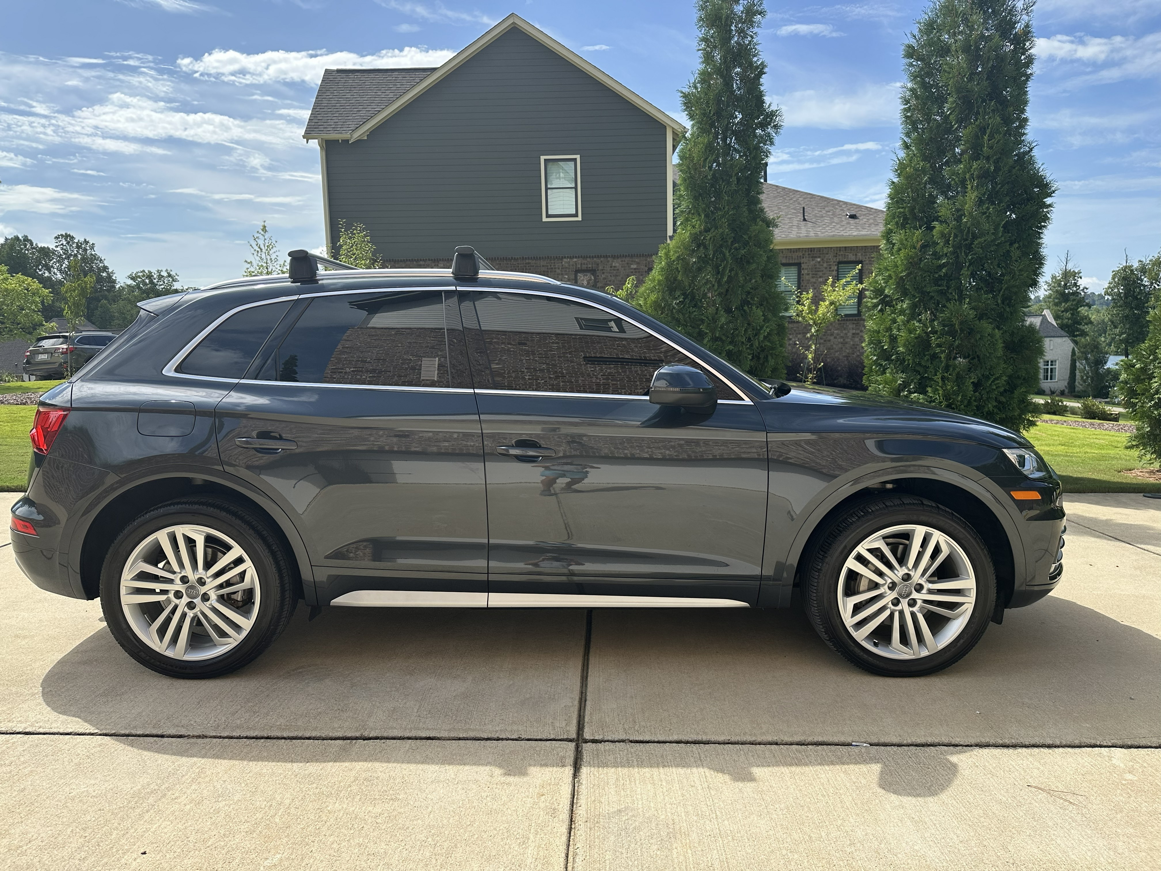 Used 2018 Audi Q5 2.0T Premium Plus w/ Premium Plus Package AWD/4WD image 6
