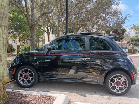 Used 2013 FIAT 500 Sport w/ Beats Audio Pkg image 13