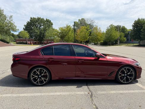 Used 2021 BMW M550i xDrive w/ Executive Package AWD/4WD image 6