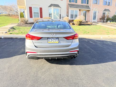 Used 2018 Hyundai Elantra Sport w/ Sport Premium Package 03 image 10