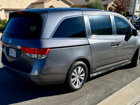Used 2015 Honda Odyssey EX image 5