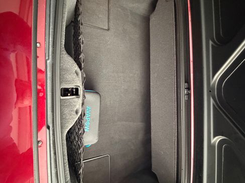 Used 2006 Chevrolet Corvette Convertible w/ Preferred Equipment Group image 11