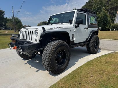 Used 2017 Jeep Wrangler Rubicon w/ Power Convenience Group