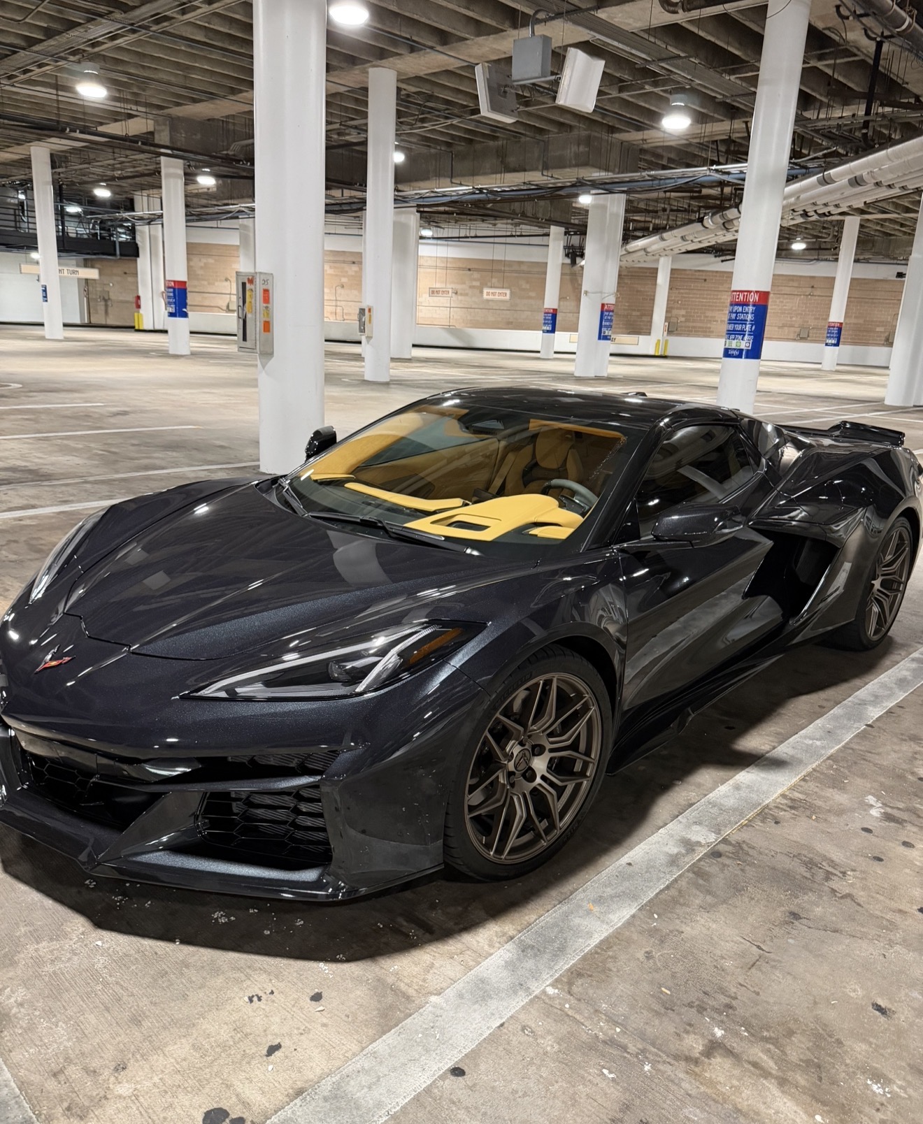 Used 2024 Chevrolet Corvette Z06 w/ Battery Protection Package RWD image 1