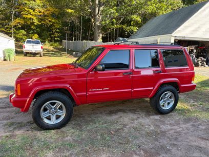 Used 2000 Jeep Cherokee Classic