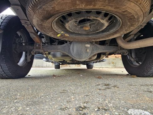 Used 2016 Toyota Tundra SR image 24