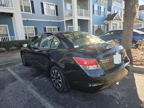 Used 2010 Honda Accord LX image 3