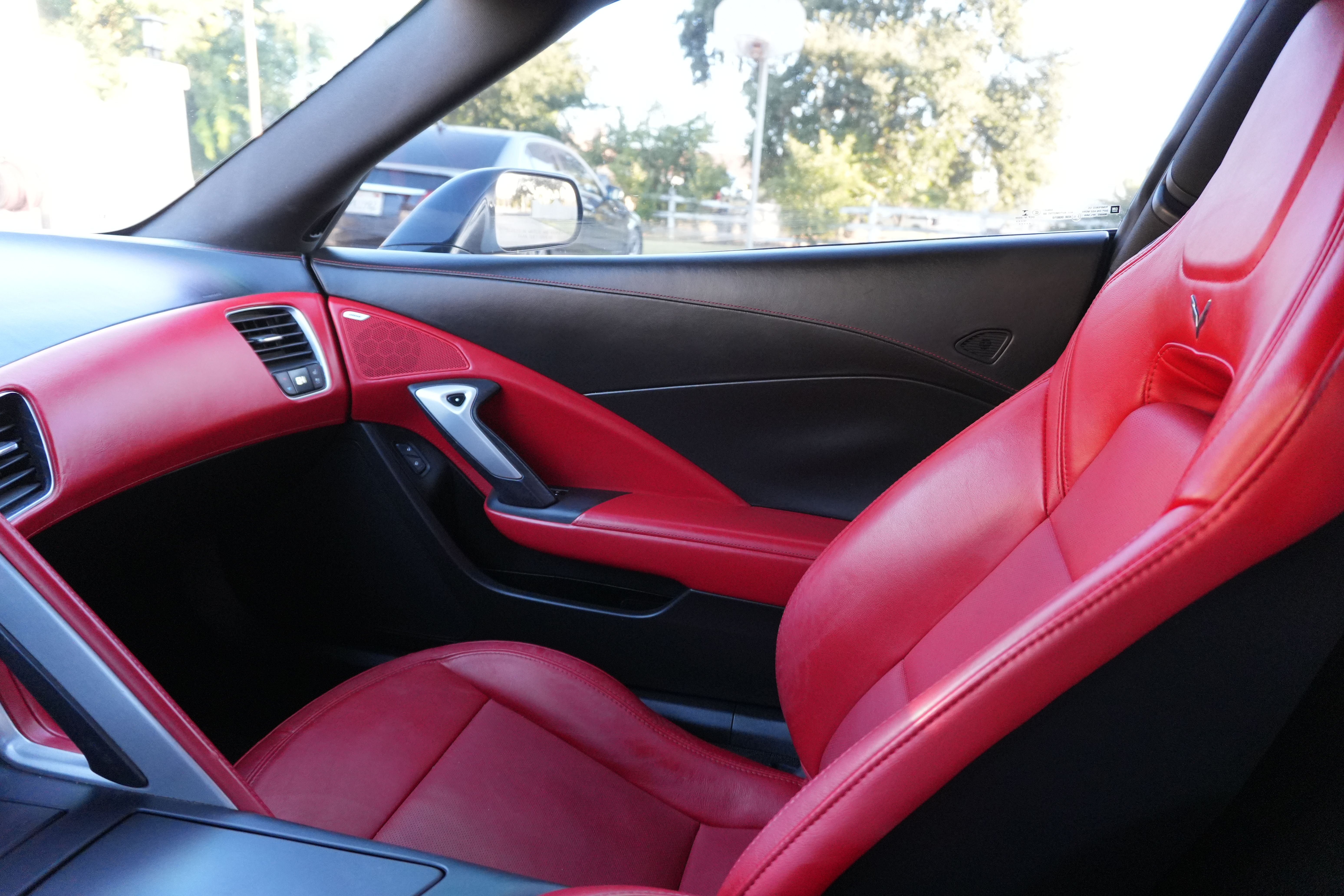 Used 2014 Chevrolet Corvette Stingray Coupe w/ 3LT Preferred Equipment Group RWD image 11