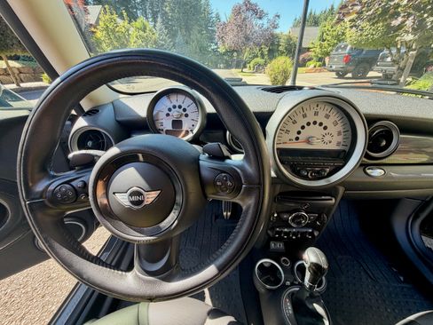 Used 2013 MINI Cooper S FWD image 12