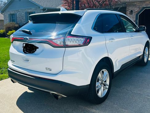 Used 2017 Ford Edge SEL image 2