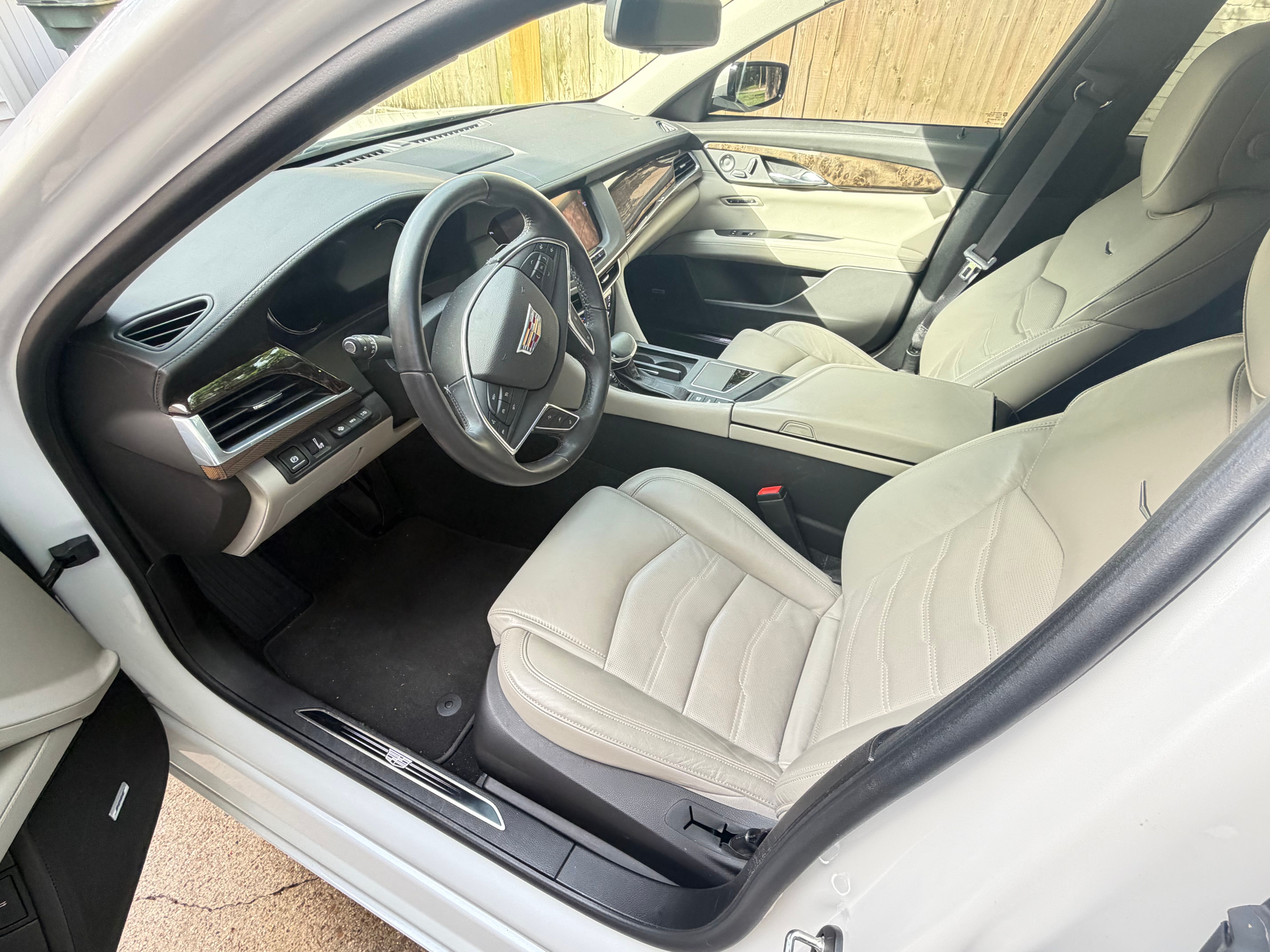 Used 2016 Cadillac CT6 Premium Luxury w/ Comfort Package AWD/4WD image 8