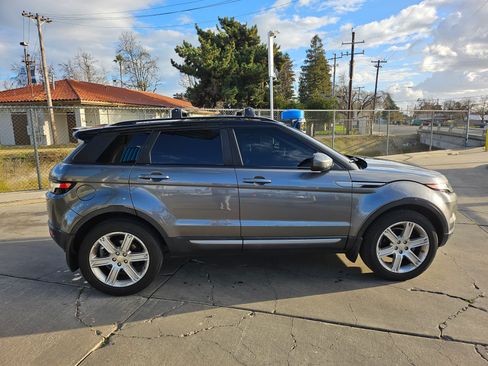 Used 2015 Land Rover Range Rover Evoque Pure Plus image 5