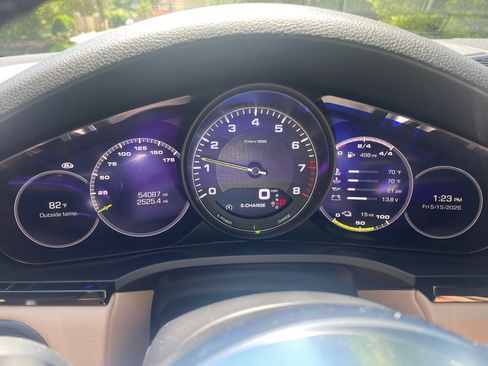 Used 2021 Porsche Cayenne E-Hybrid AWD/4WD image 19