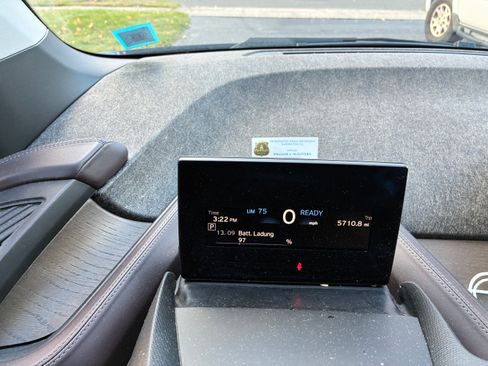 Used 2019 BMW i3 image 12