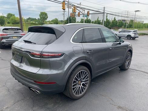 Used 2019 Porsche Cayenne S image 4