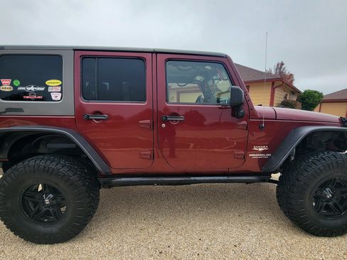 Used 2008 Jeep Wrangler Unlimited Sahara w/ Dual Top Group image 6