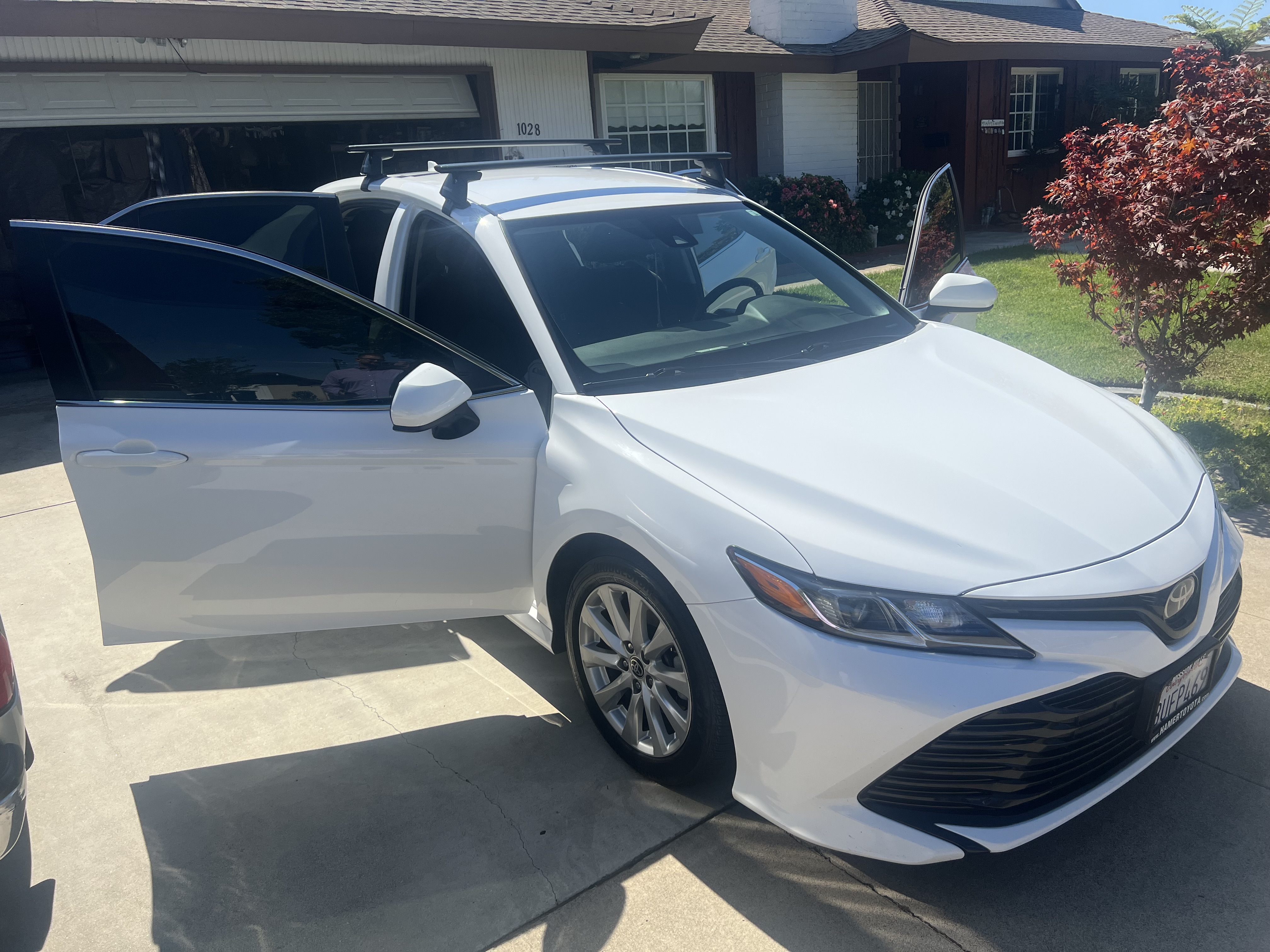 Used 2020 Toyota Camry LE w/ Carpet Mat Package FWD image 6