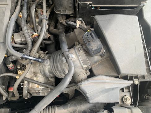 Used 2010 MAZDA MAZDA3 i Sport image 11