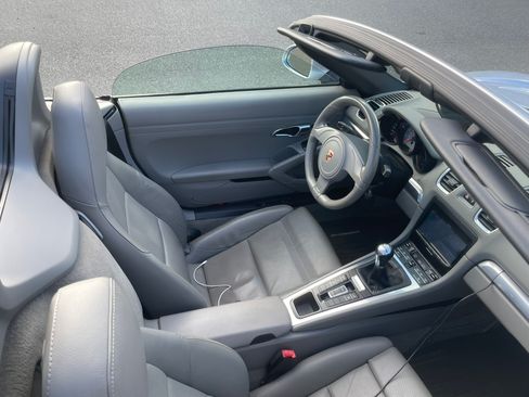 Used 2014 Porsche Boxster S RWD image 18