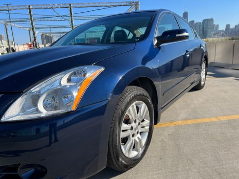 Used 2012 Nissan Altima 2.5 SL w/ 2.5SL Pkg image 2