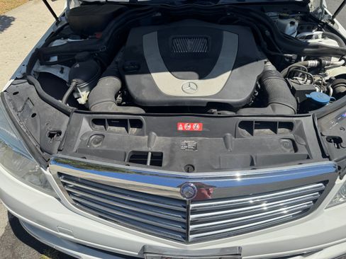 Used 2009 Mercedes-Benz C 300 Sedan image 12