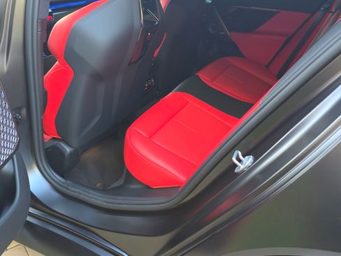 Used 2025 BMW M5 Sedan 4D w/ Carbon Package image 13