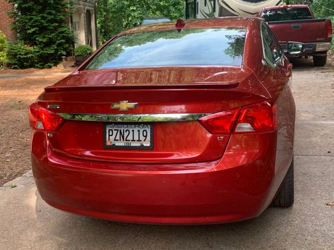 Used 2015 Chevrolet Impala LT image 10