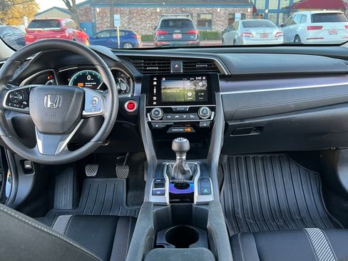 Used 2017 Honda Civic EX-T image 19
