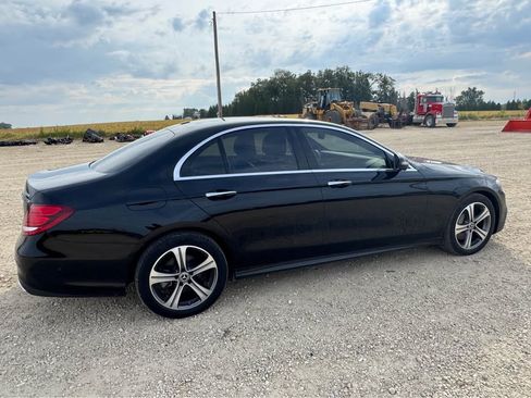 Used 2020 Mercedes-Benz E 350 4MATIC Sedan image 12