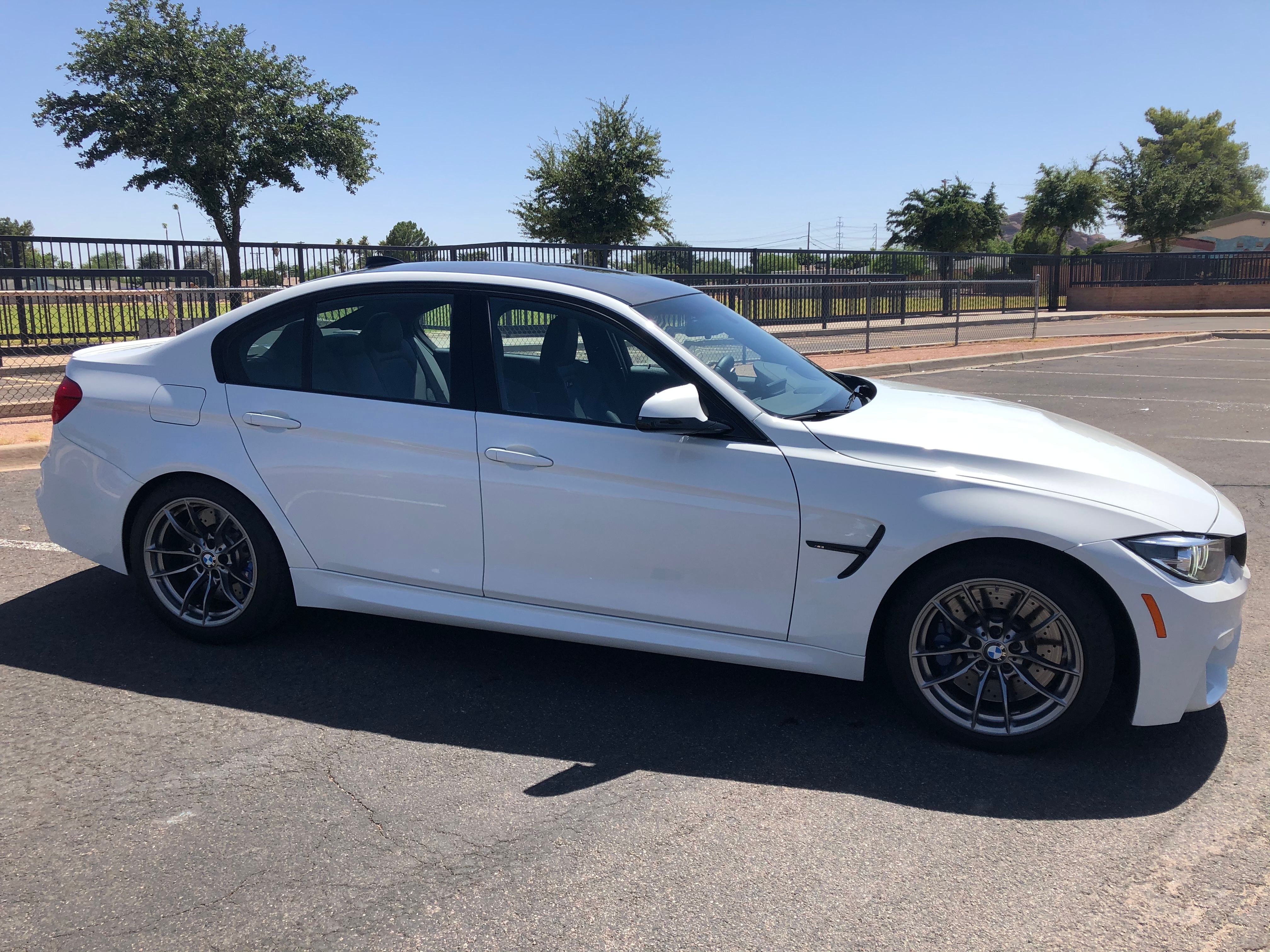 Used 2018 BMW M3 RWD image 12