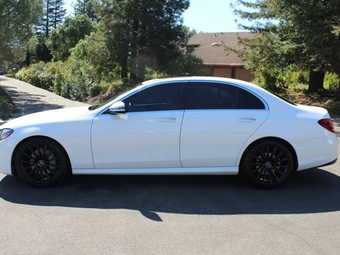Used 2020 Mercedes-Benz E 350 E 350 Sedan 4D image 4