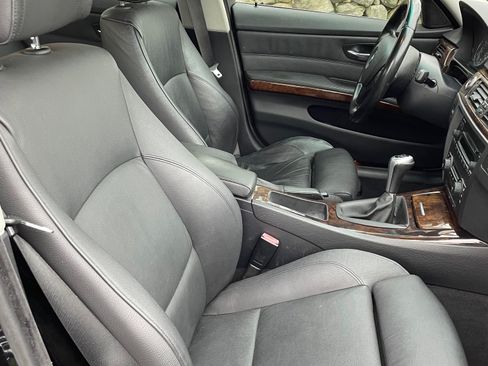 Used 2006 BMW 330xi Sedan image 14