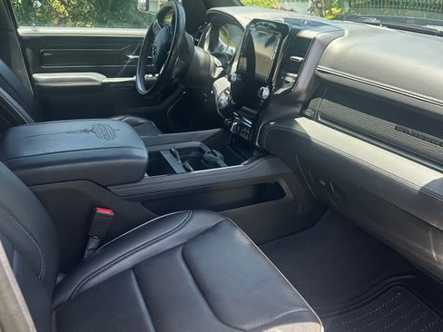 Used 2024 RAM 1500 Limited AWD/4WD image 2