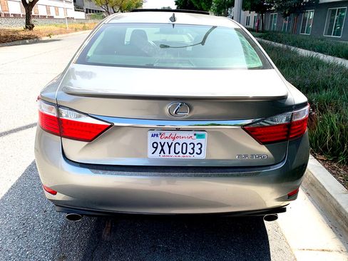 Used 2015 Lexus ES 350 image 9