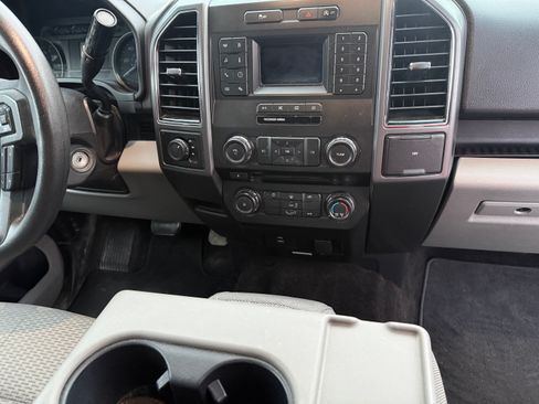 Used 2018 Ford F150 XLT AWD/4WD image 4