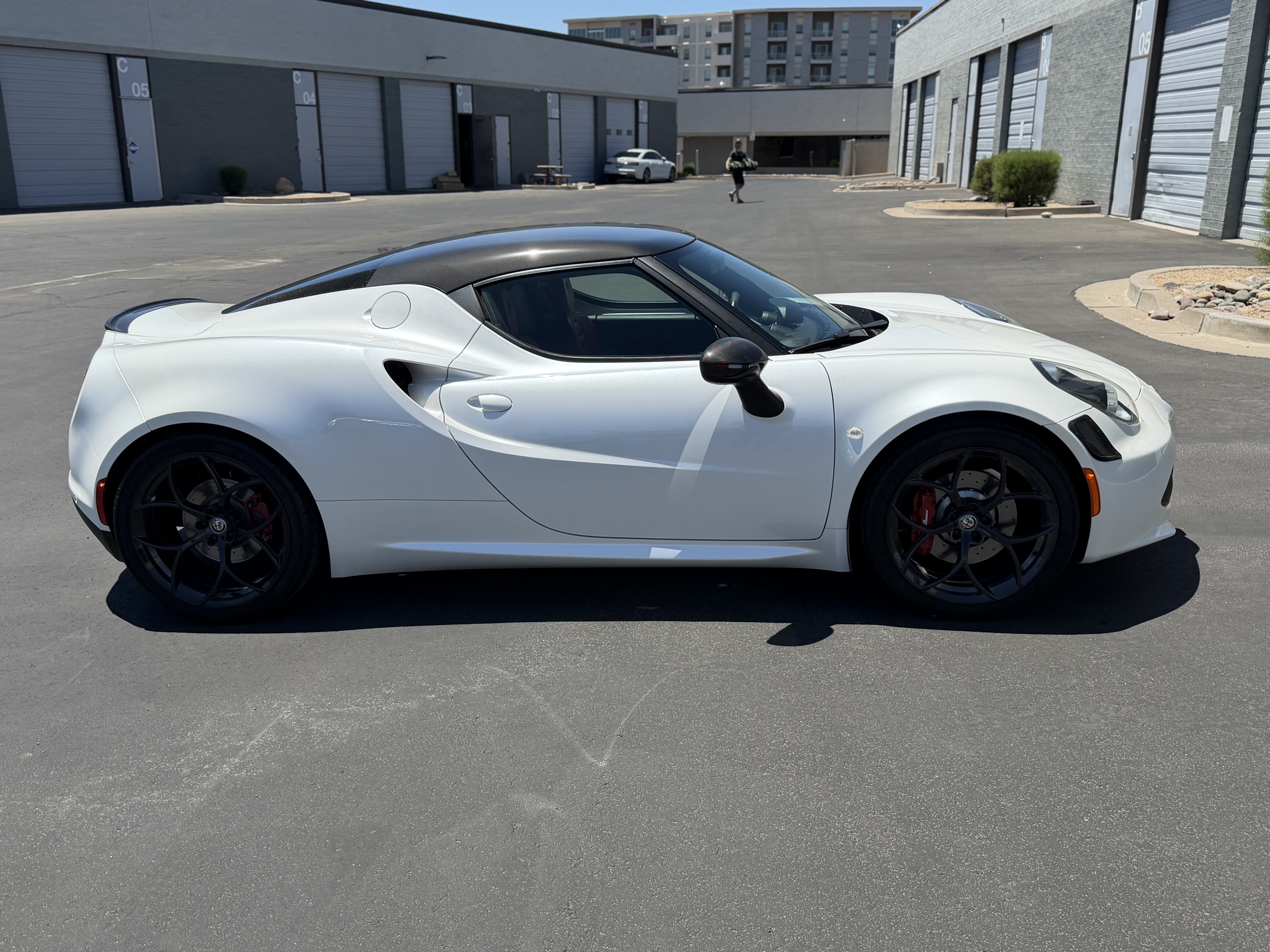Used 2018 Alfa Romeo 4C Coupe w/ Coupe Track Package 1 RWD image 8