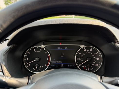 Used 2023 Nissan Altima 2.5 SV FWD image 4