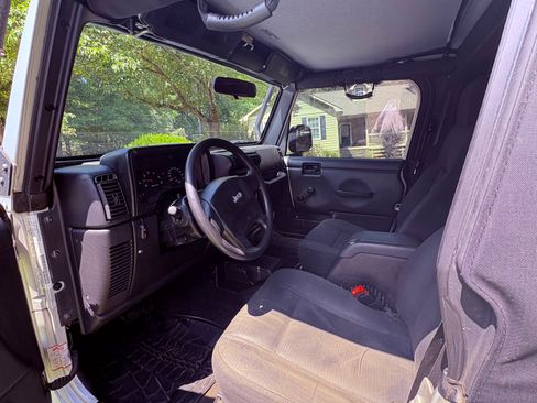 Used 2006 Jeep Wrangler X w/ Tire & Wheel Group (Ecco) image 9