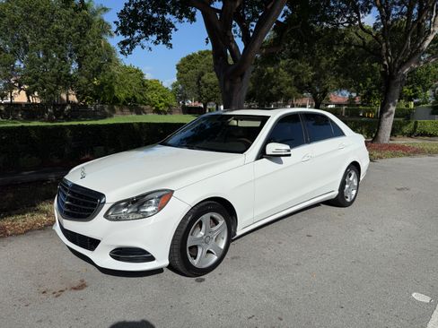 Used 2014 Mercedes-Benz E 350 Sedan image 2
