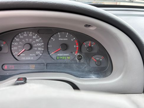 Used 2001 Ford Mustang Coupe image 6